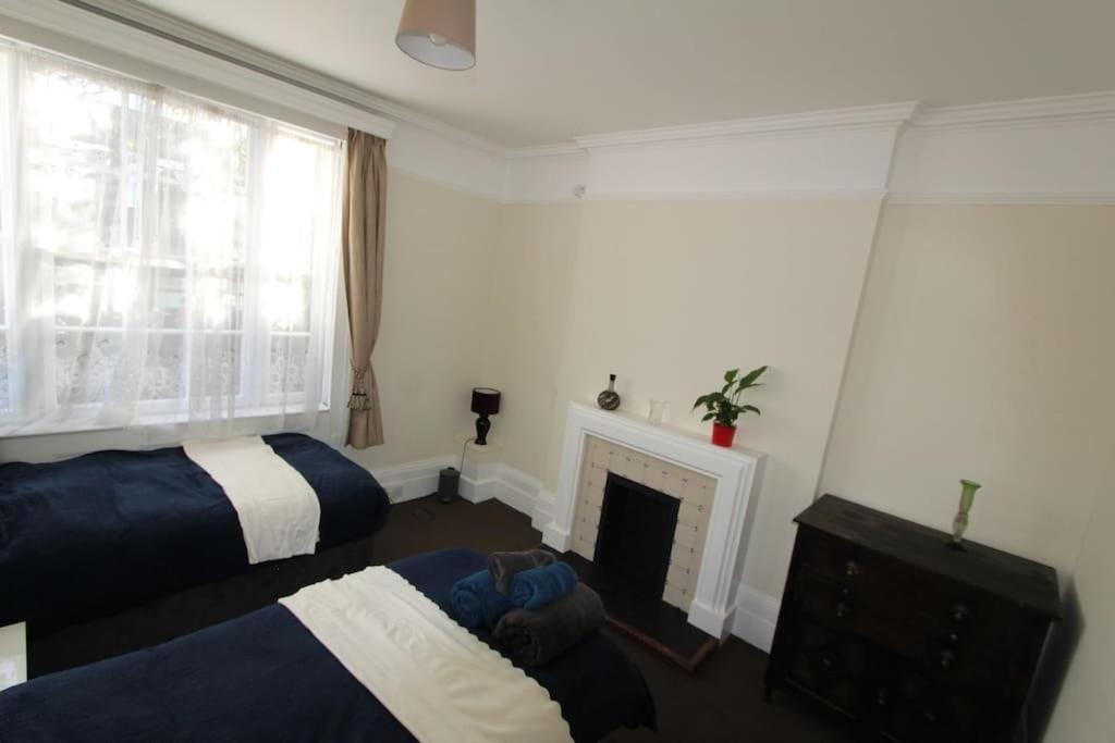 Perfect For Large Family & Friends, Free Parking, Games Villa Reading Dış mekan fotoğraf